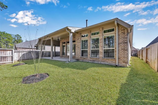 150 N Greatwood Glen Place, Montgomery, TX 77316