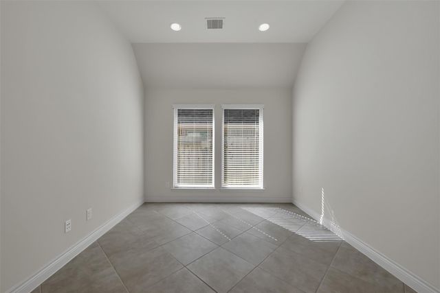 150 N Greatwood Glen Place, Montgomery, TX 77316