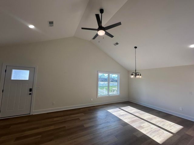 1914 Nostalgic Place, Frankfort, KY 40601