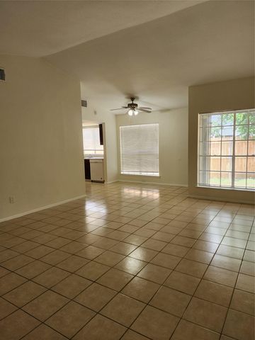 502 Burlwood CT, Round Rock, TX 78664