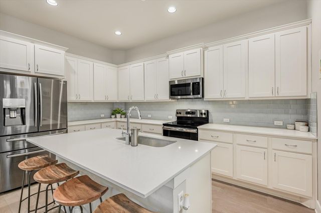 3108 E 51st ST 903, Austin, TX 78723