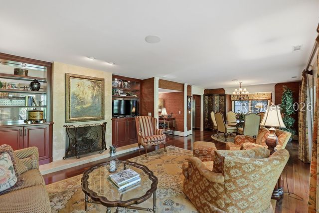 63 Shipyard Dr Apt 1806, Hilton Head Island, SC 29928