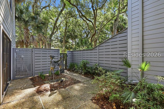 63 Shipyard Dr Apt 1806, Hilton Head Island, SC 29928