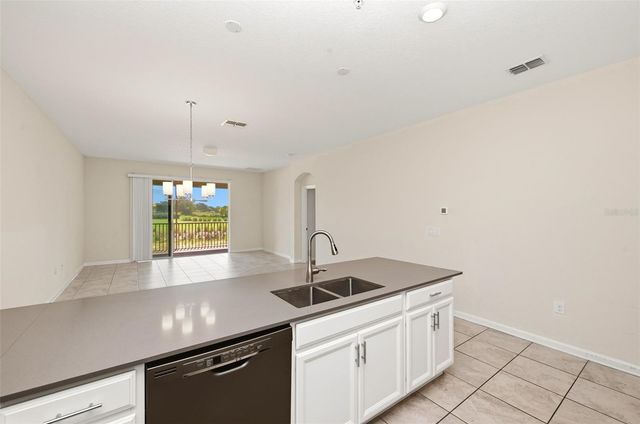 877 OCEAN COURSE AVENUE 877, Davenport, FL 33896