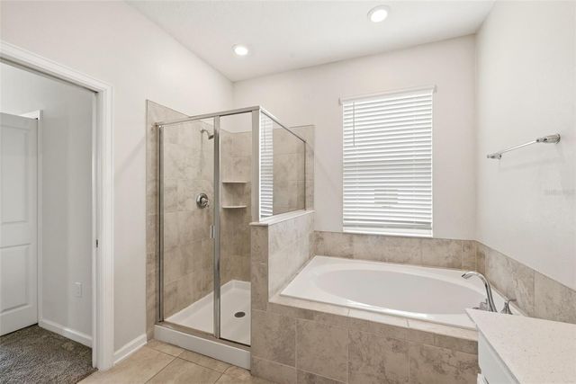 877 OCEAN COURSE AVENUE 877, Davenport, FL 33896