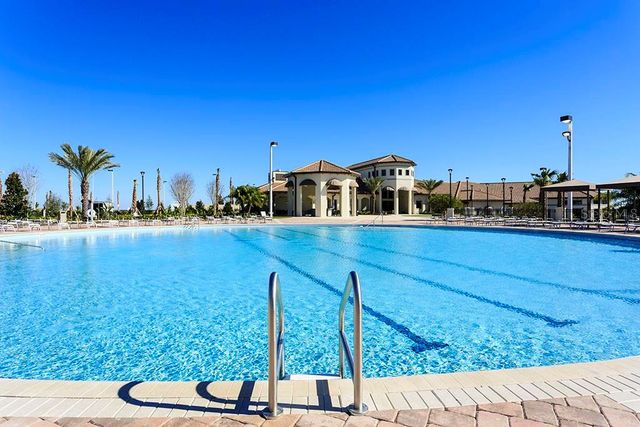 877 OCEAN COURSE AVENUE 877, Davenport, FL 33896