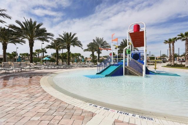 877 OCEAN COURSE AVENUE 877, Davenport, FL 33896
