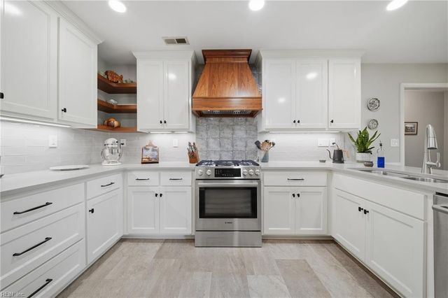 4484 Cherokee DR, Suffolk, VA 23434