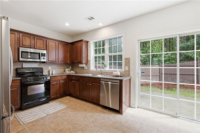 1752 Bentridge Drive NW 4, Kennesaw, GA 30144