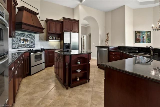 2203 Imperial Golf Co BLVD, Naples, FL 34110