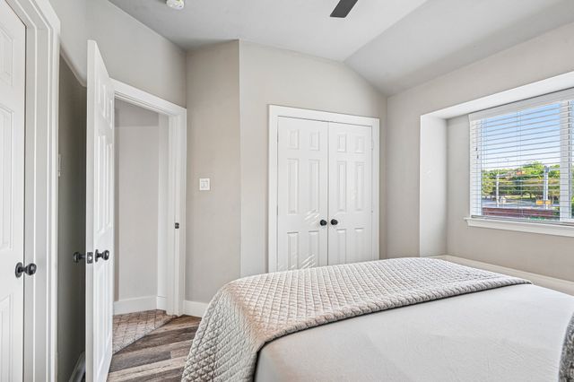 2204 Wembley Wood Lane, Bedford, TX 76022