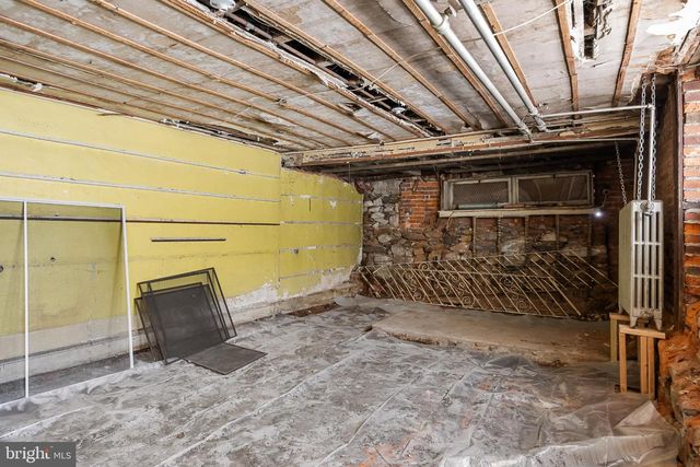 720 W 11TH ST, Chester, PA 19013