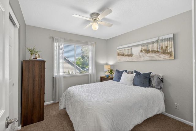 2218 Longview Dr, Roseville, CA 95747