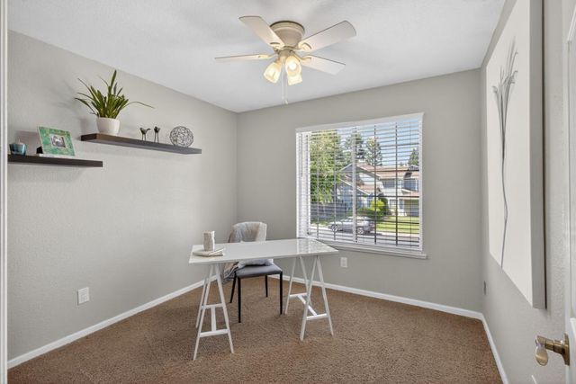 2218 Longview Dr, Roseville, CA 95747