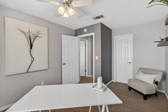 2218 Longview Dr, Roseville, CA 95747