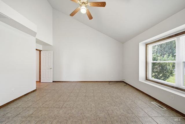 261 S Duke Ave, Eagle, ID 83616