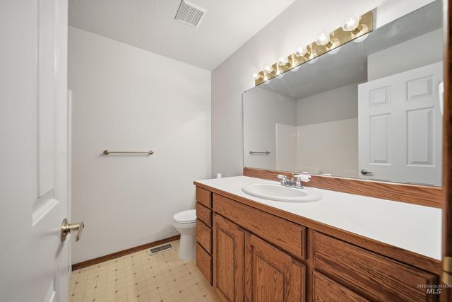 261 S Duke Ave, Eagle, ID 83616