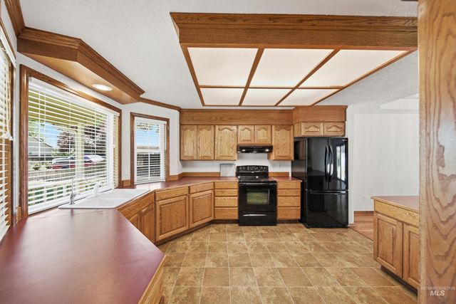 261 S Duke Ave, Eagle, ID 83616