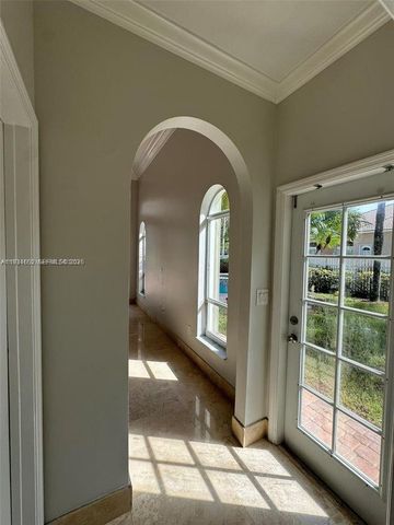 1302 NW 139th Ave, Pembroke Pines, FL 33028