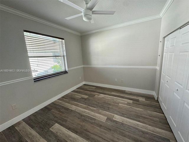 1302 NW 139th Ave, Pembroke Pines, FL 33028