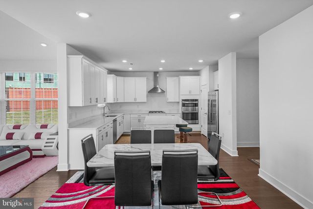 4 WILLIAM BOYER DR, Titusville, NJ 08560