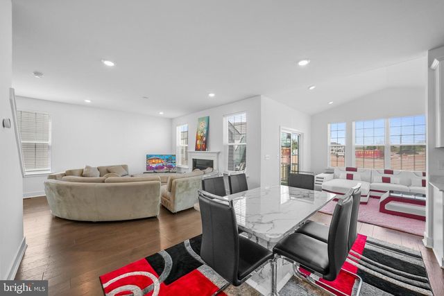 4 WILLIAM BOYER DR, Titusville, NJ 08560