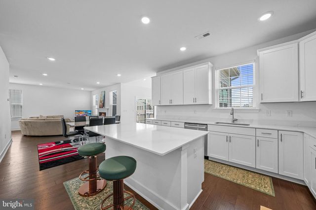 4 WILLIAM BOYER DR, Titusville, NJ 08560
