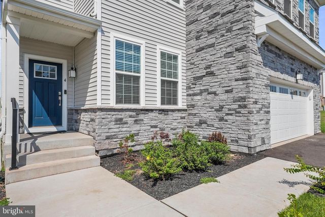4 WILLIAM BOYER DR, Titusville, NJ 08560