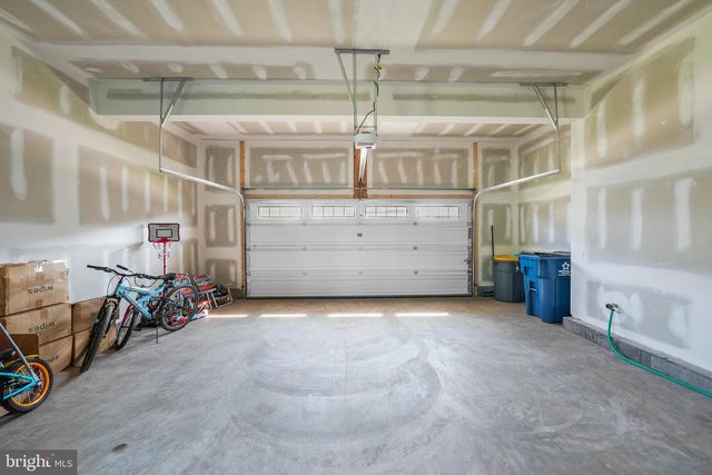 4 WILLIAM BOYER DR, Titusville, NJ 08560