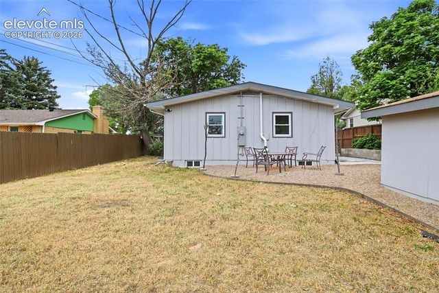 627 Skyline Avenue, Colorado Springs, CO 80905