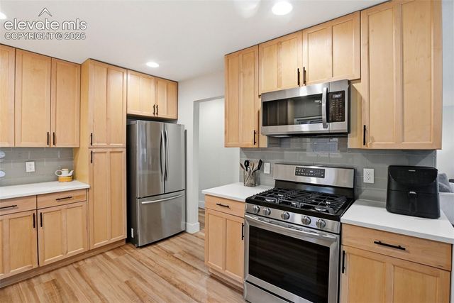 627 Skyline Avenue, Colorado Springs, CO 80905