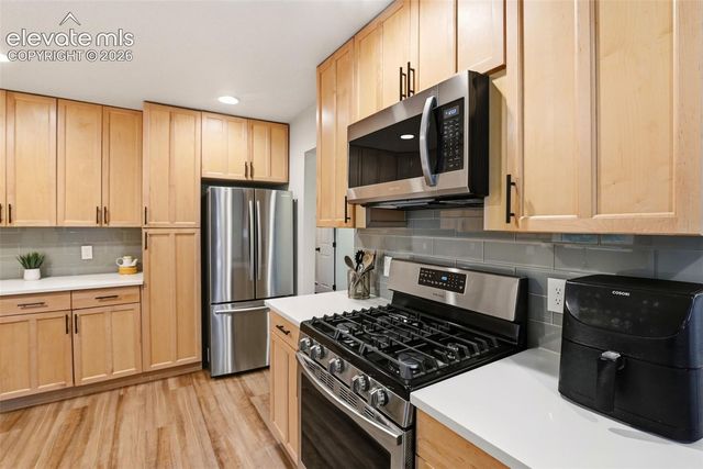 627 Skyline Avenue, Colorado Springs, CO 80905