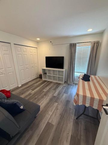 7942 Parsons Pine Drive, Boynton Beach, FL 33437