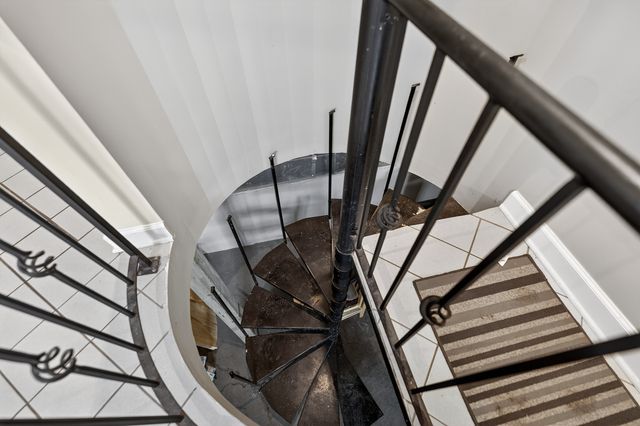 3914 N MOZART Street, Chicago, IL 60618