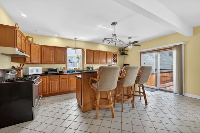 3914 N MOZART Street, Chicago, IL 60618