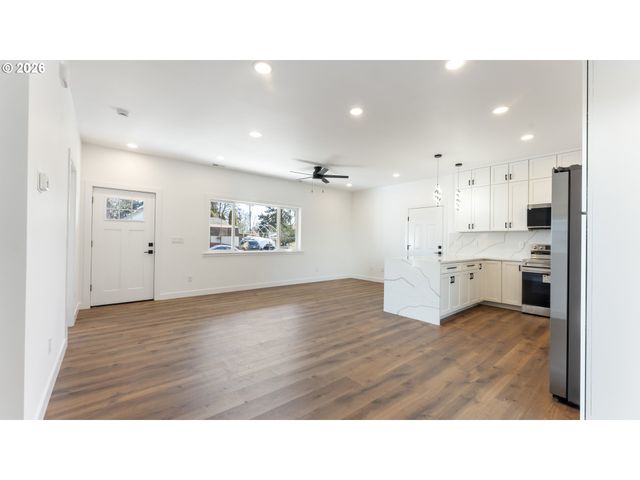 141 Ne D St, Willamina, OR 97396