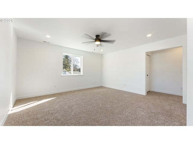 141 Ne D St, Willamina, OR 97396
