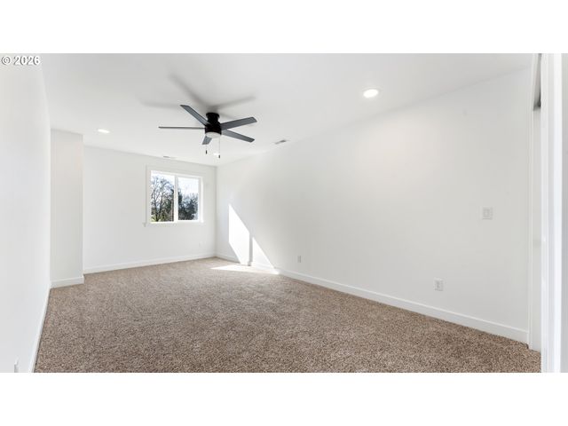 141 Ne D St, Willamina, OR 97396