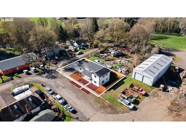 141 Ne D St, Willamina, OR 97396