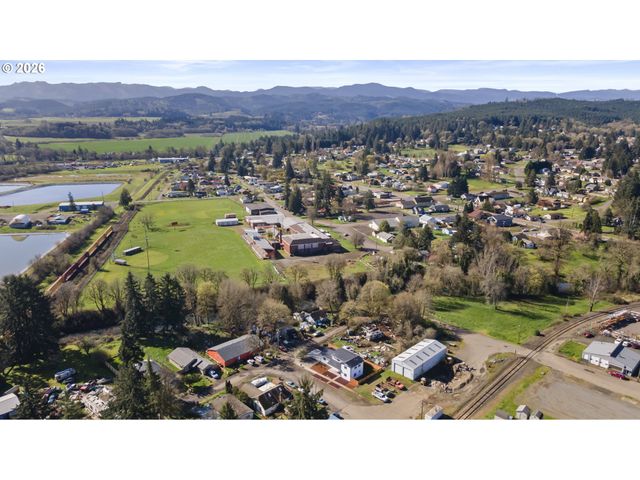 141 Ne D St, Willamina, OR 97396