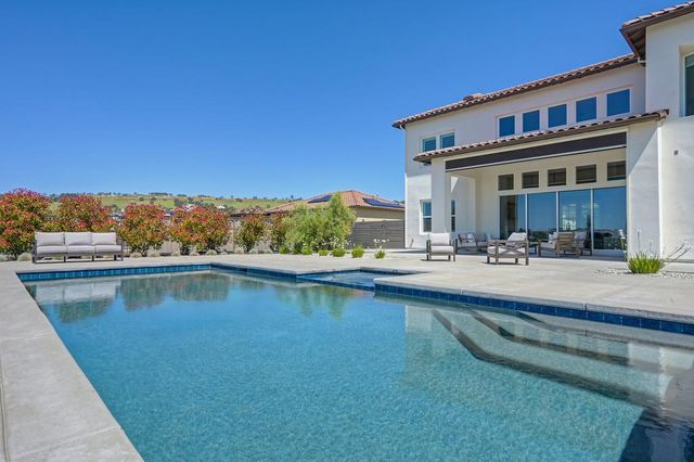 744 Candlewood Dr, El Dorado Hills, CA 95762