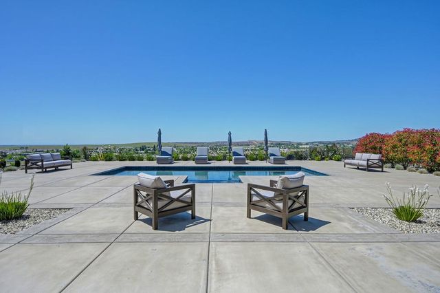 744 Candlewood Dr, El Dorado Hills, CA 95762