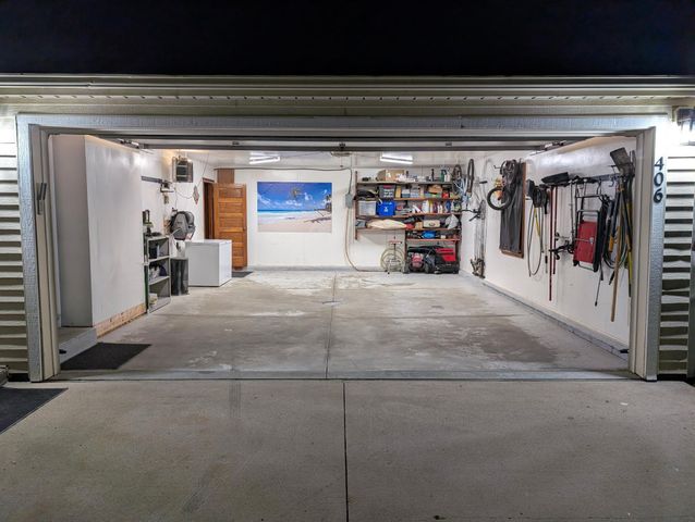 406 2nd Avenue SE, Pine Island, MN 55963