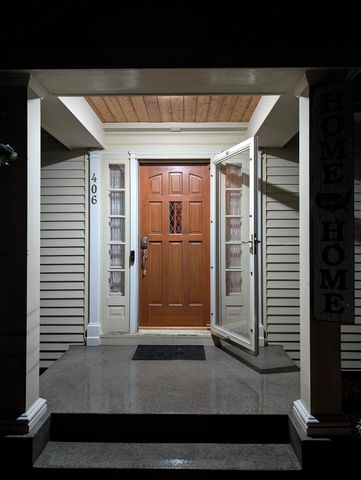 406 2nd Avenue SE, Pine Island, MN 55963