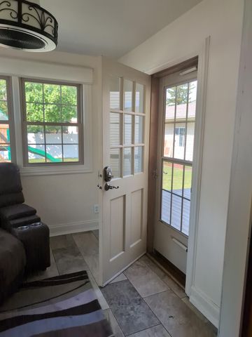 406 2nd Avenue SE, Pine Island, MN 55963