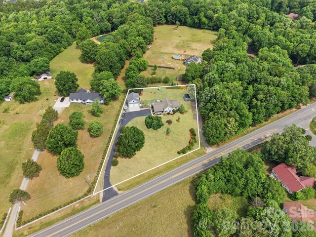 12109 Eastfield Road, Huntersville, NC 28078