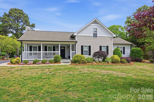 12109 Eastfield Road, Huntersville, NC 28078