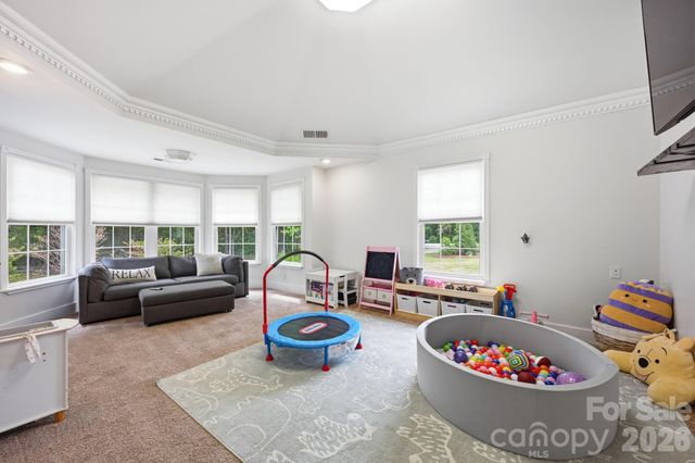 12109 Eastfield Road, Huntersville, NC 28078