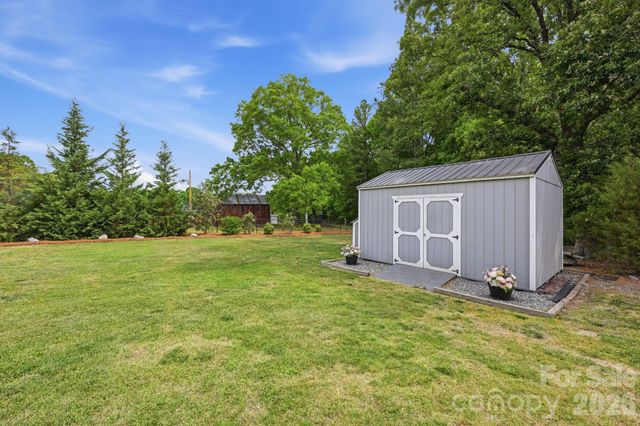 12109 Eastfield Road, Huntersville, NC 28078