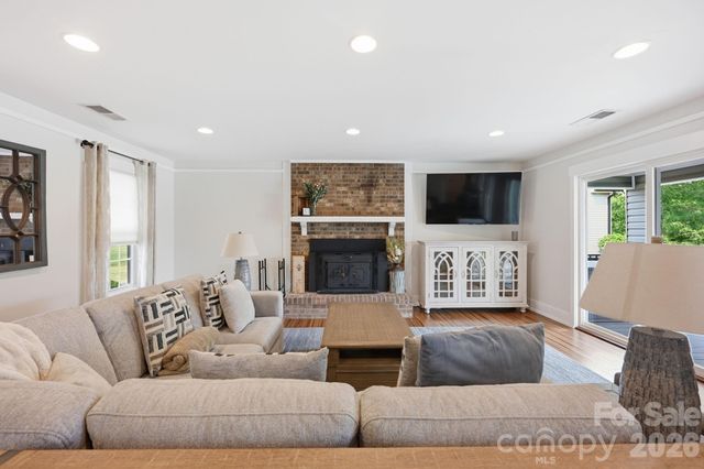 12109 Eastfield Road, Huntersville, NC 28078